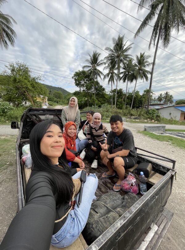 Penumpang dengan Pick Up
