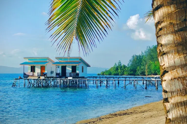 Where to Stay in the Banggai Islands (2026 Accommodation Guide)