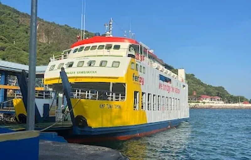 Van Luwuk naar de Banggai-eilanden per boot: routes, tijden en valkuilen (2026)