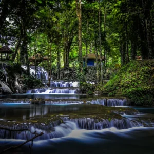 Air Terjun Salodik yang bertingkat di Desa Salodik, Luwuk Utara