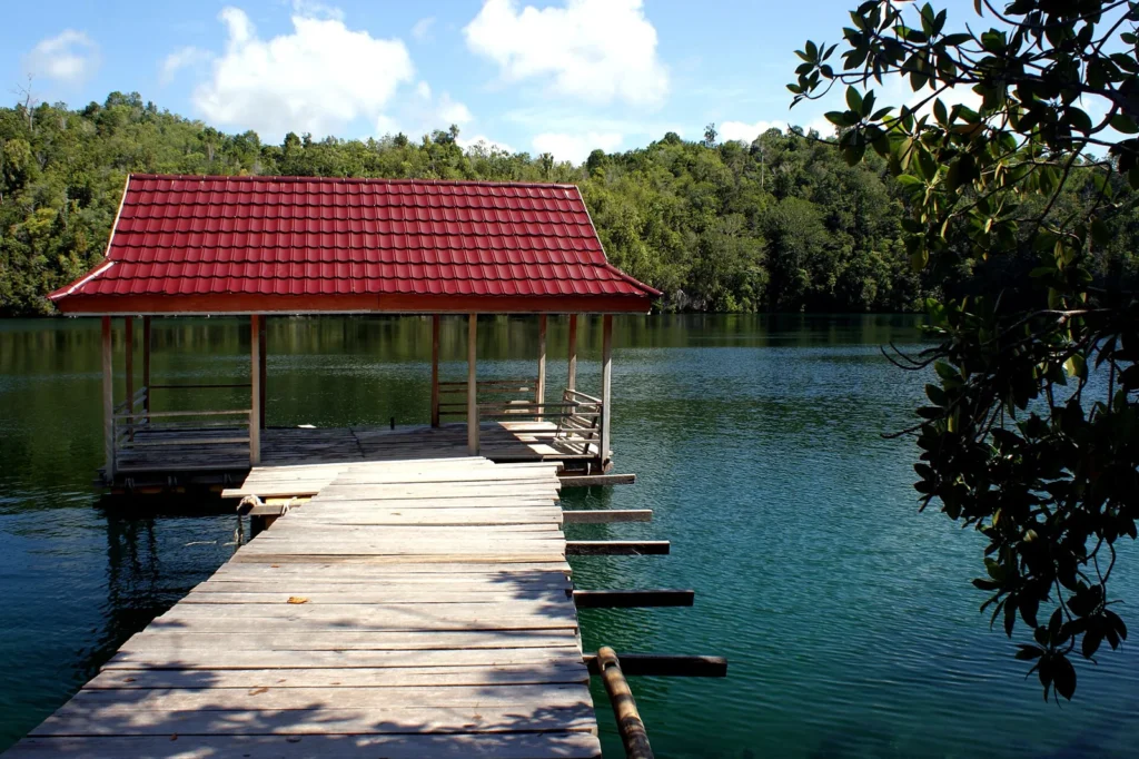 Der Quallensee auf den Togian-Inseln